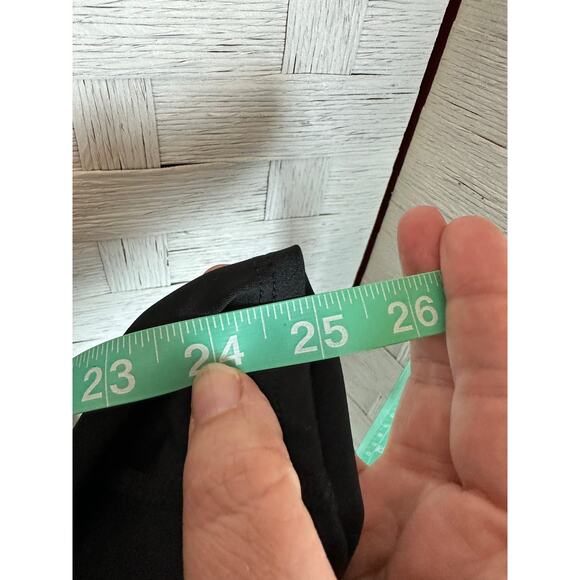 Adidas black leggings, sheer design packets, Capri activewear Athleisure casual - Picture 10 of 12